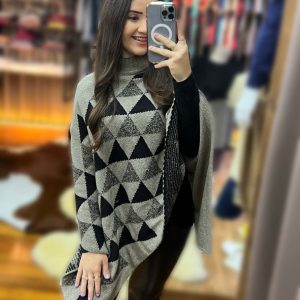 poncho de lã feminino ref 8262 – marrom claro