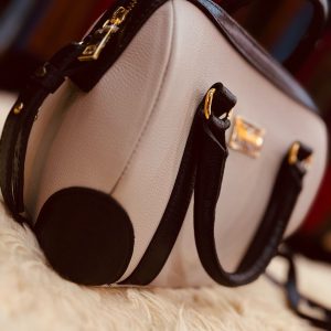 bolsa pilche em couro legítimo