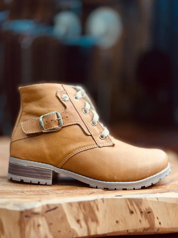 27c4990e9c6947b989ee02a0968c1ff7.webp coturno cromo c/fivela