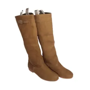 bota casco solado couro toneada angonese tam 41